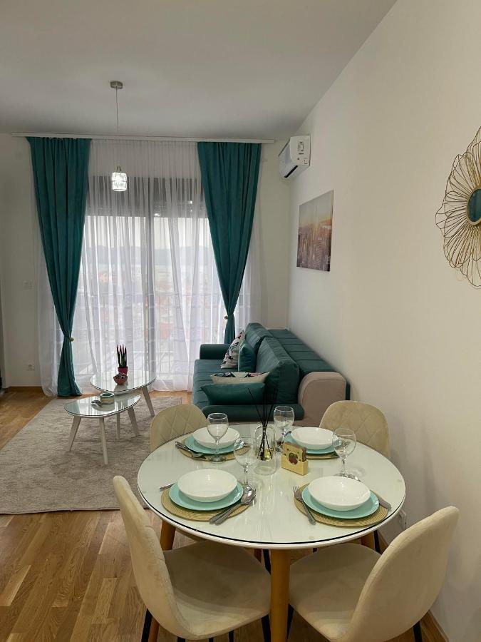 Apartman Iva Tivat Luaran gambar