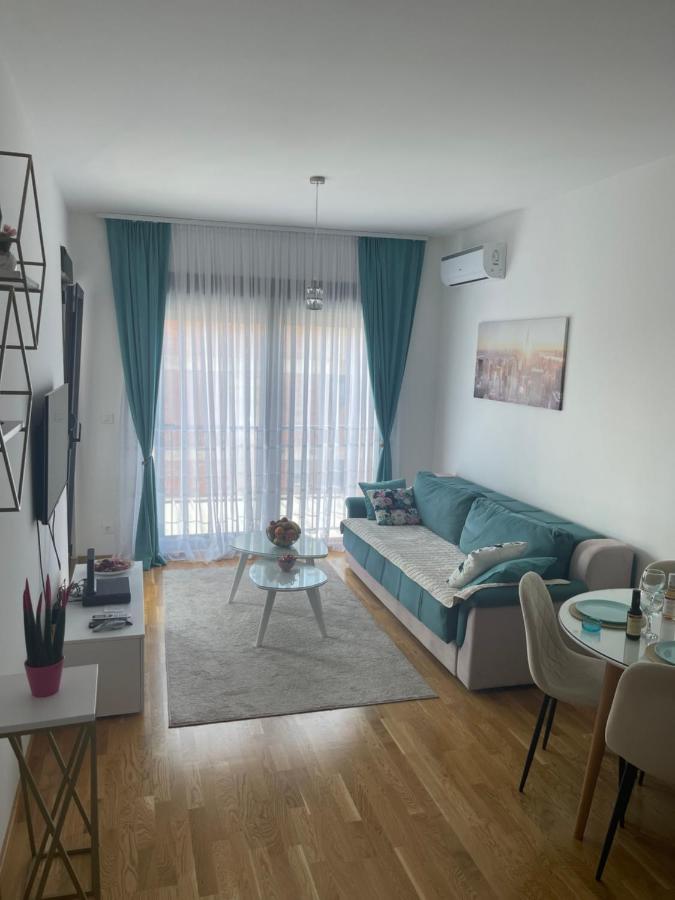 Apartman Iva Tivat Luaran gambar